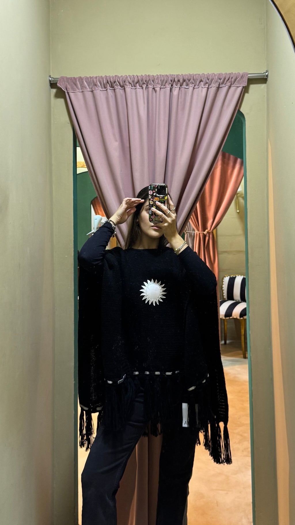 PONCHO PATRIA CON FLECOS - NEGRO
