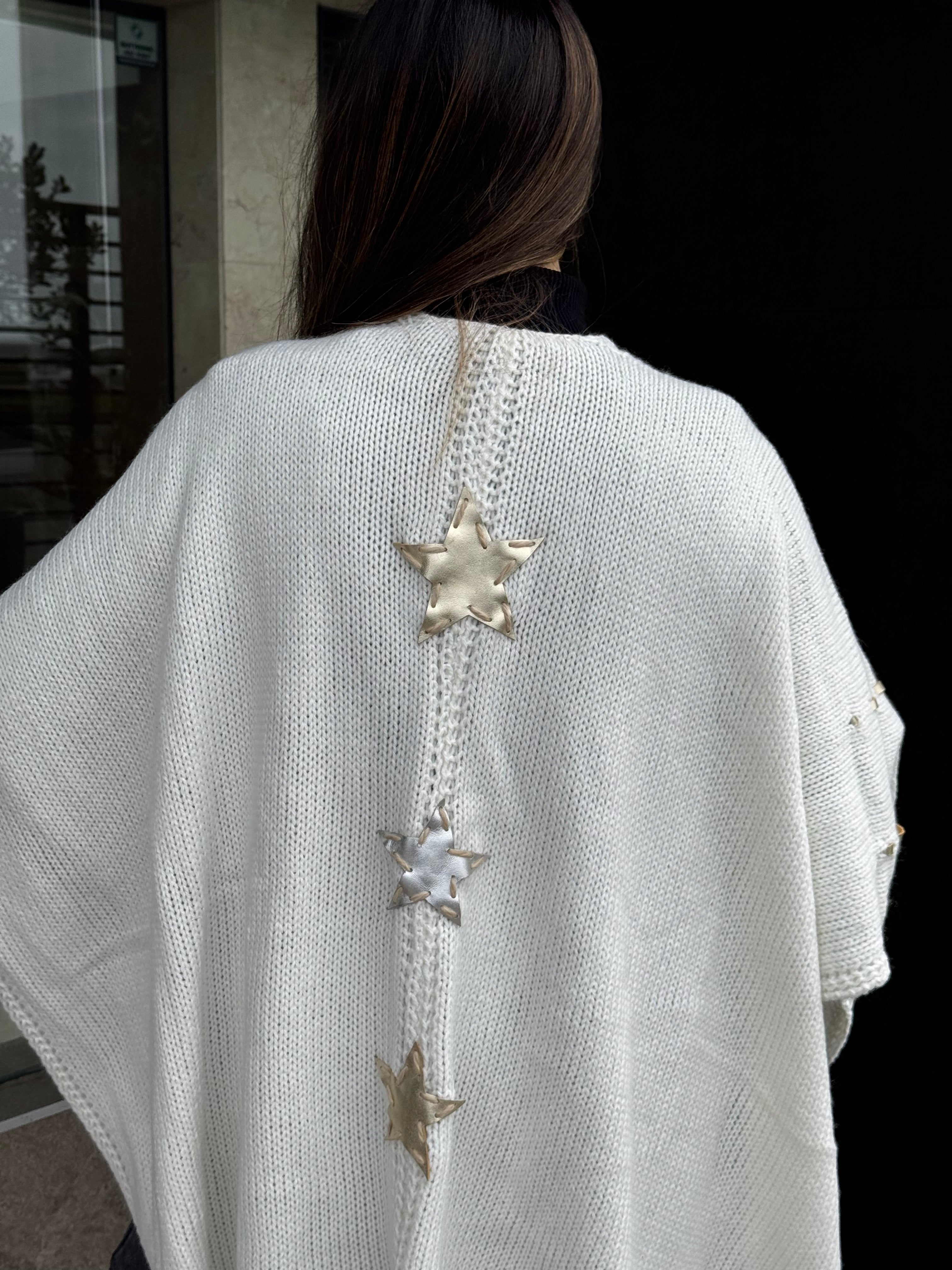 RUANA STAR - CON DETALLES 100% CUERO