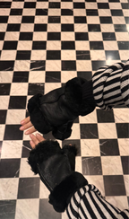 MITONES 100% CUERO - NEGRO
