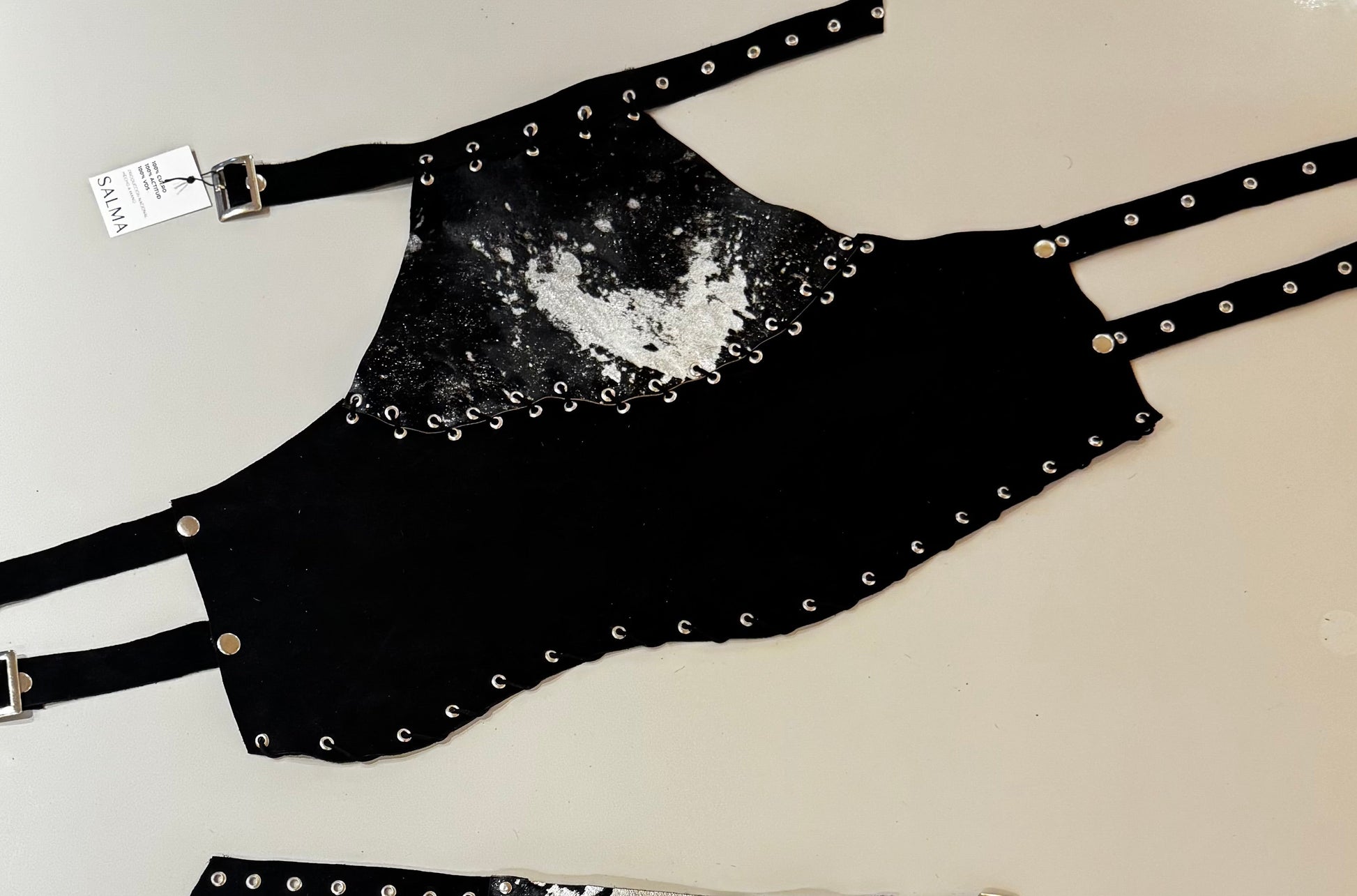 TOP HALTER - negro y plateado