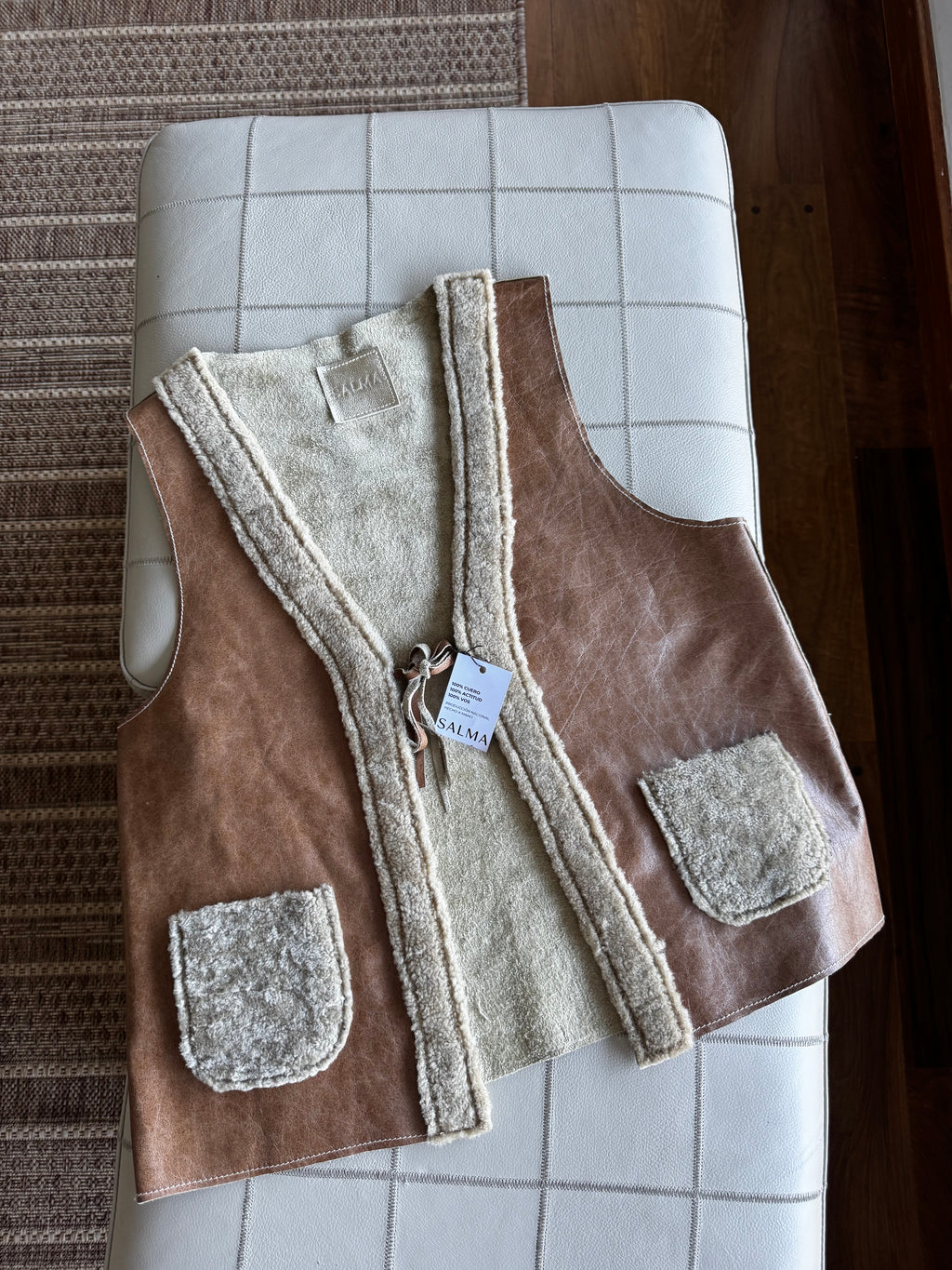 CHALECO CAMEL CORDERITO