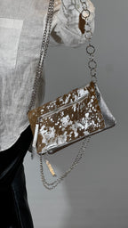 CARTERA COW -  PLATEADO Y BEIGE