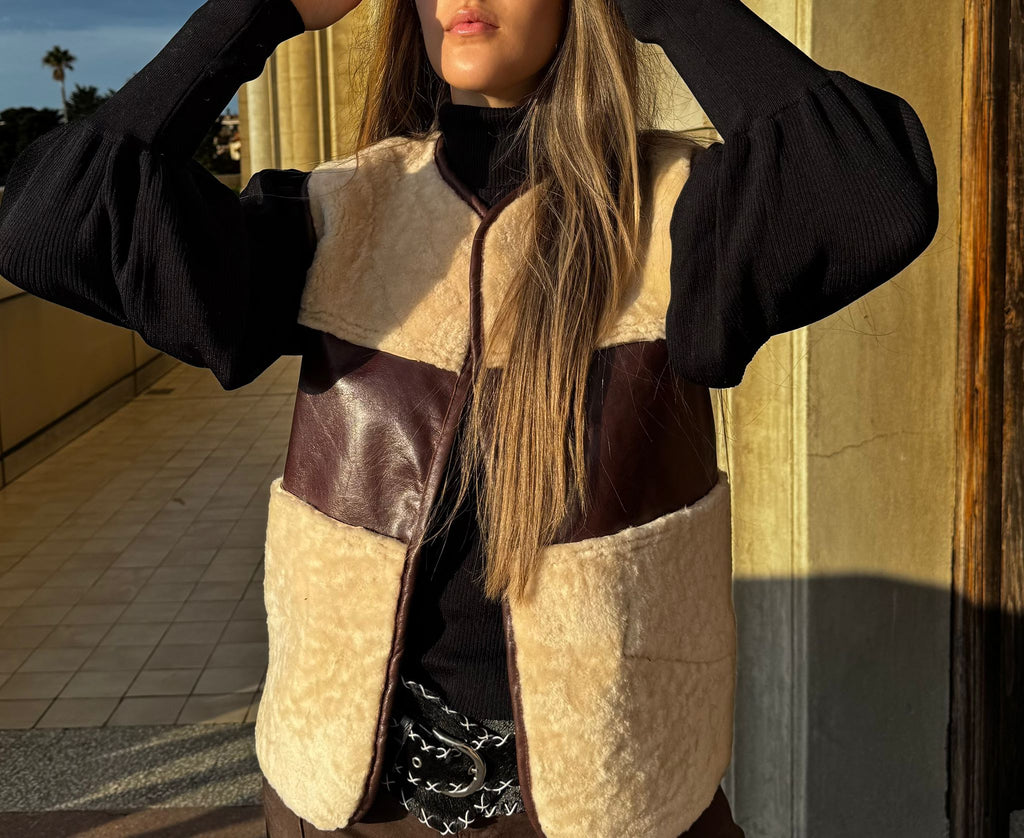CHALECO REVERSIBLE CORDERITO