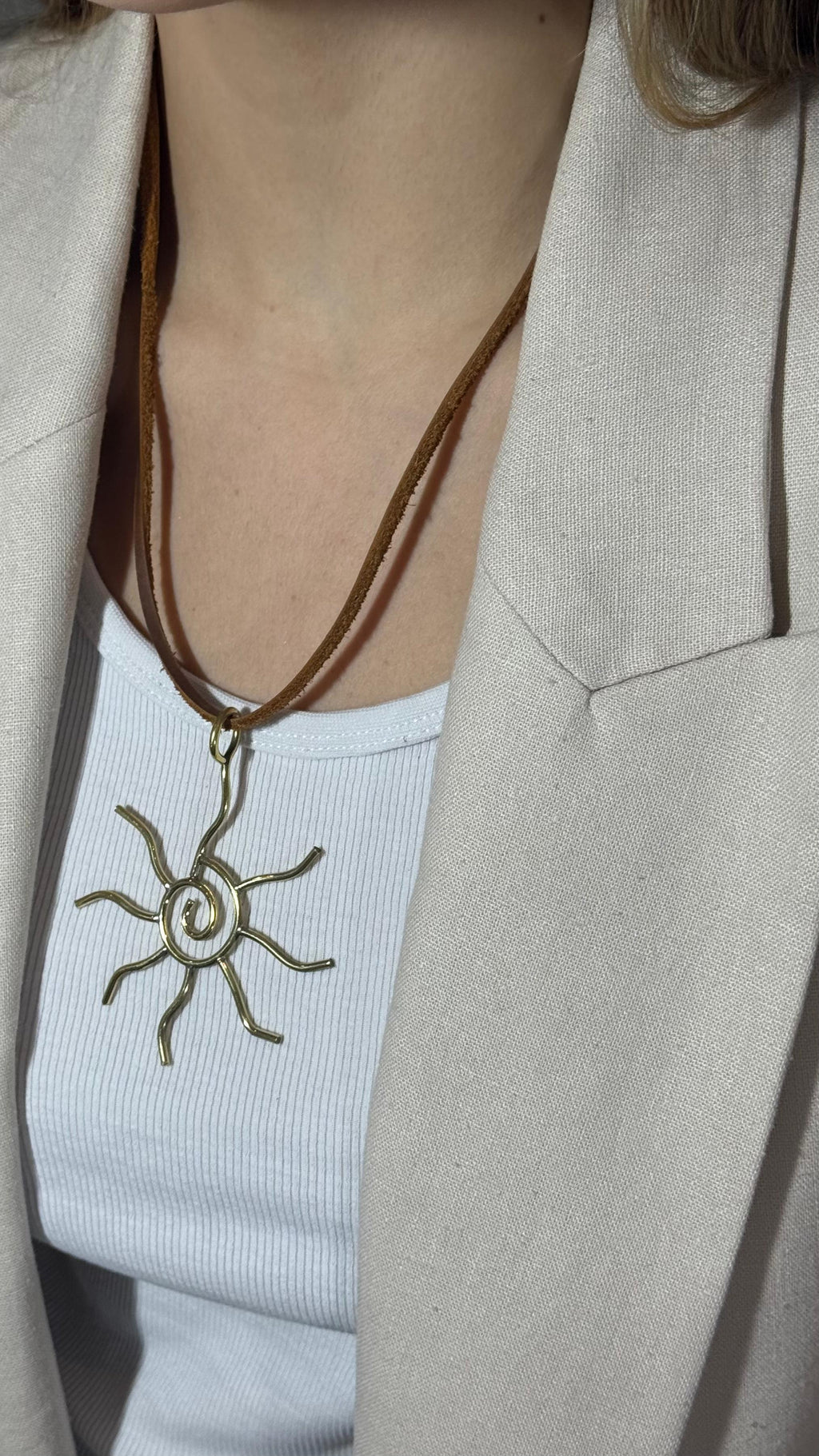 COLLAR SUN DORADO